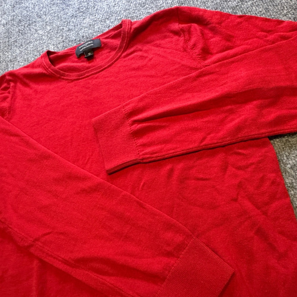 Banana Republic Forever Sweater Mens Medium Red Crew Neck Cotton Rayon RN54023